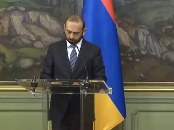 Подписание мирного договора между Арменией и Азербайджаном встало на паузу