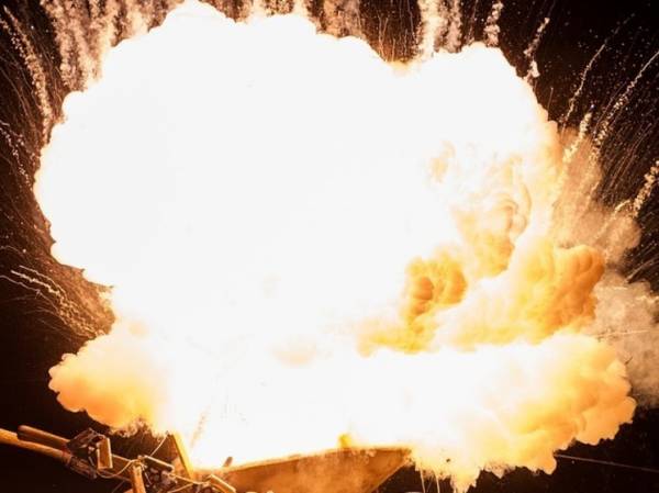 Украинские СМИ пишут о мощных взрывах в Очакове Николаевской области