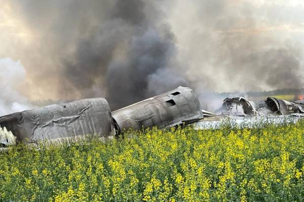 Генерал Попов назвал причину крушения Ту-22М3: «Титановый пожар сбить невозможно»
