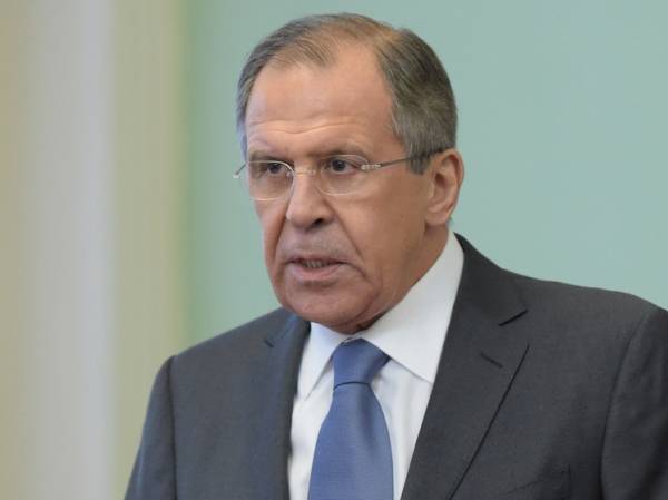 Лавров: Россия не будет делать паузы в случае переговоров по Украине